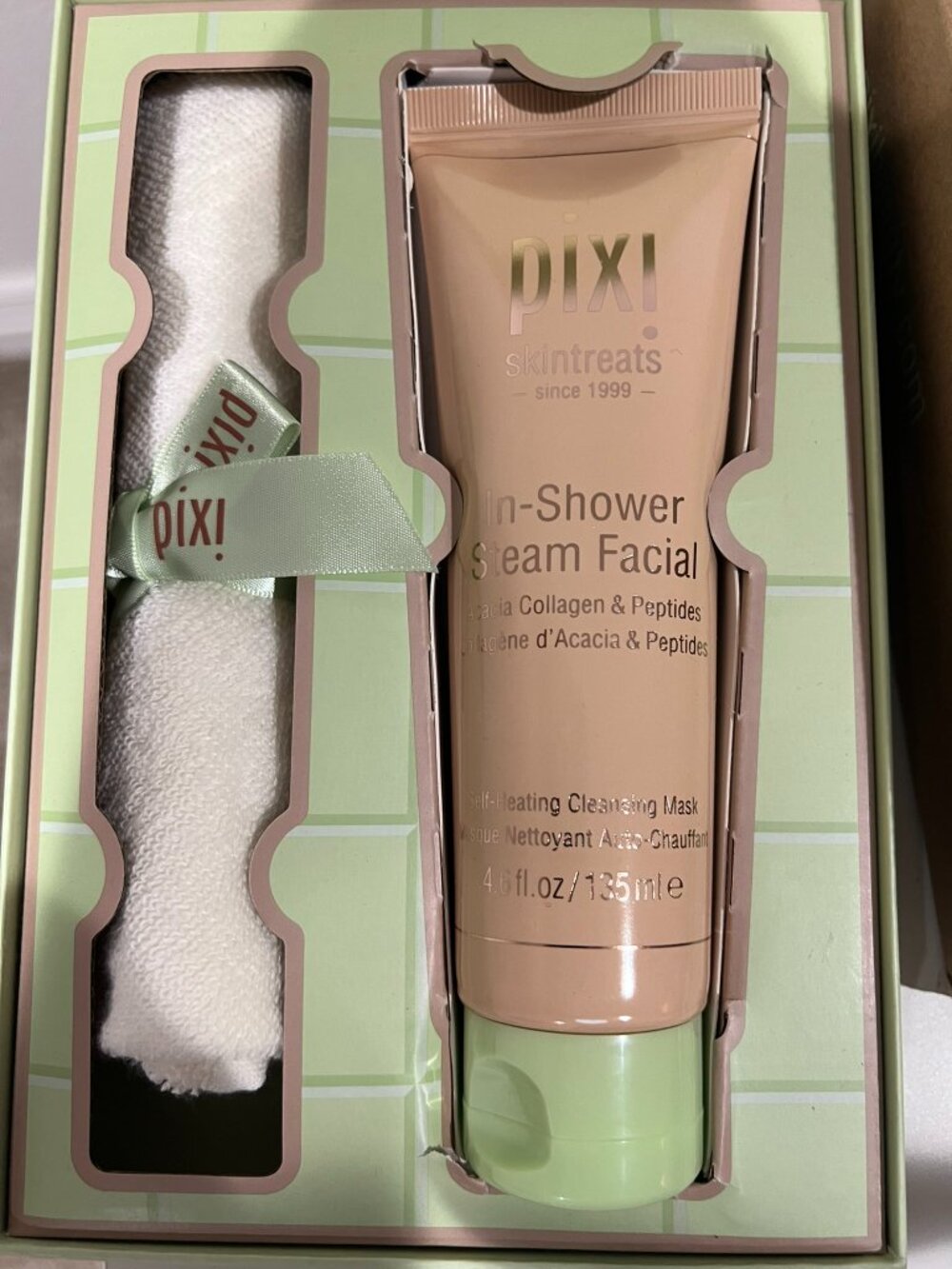 Pixi Skincare - Picture 3 of 3